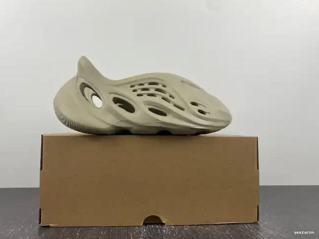 GV6840 Salt Foam RNR Adidas Stone Yeezy 0516